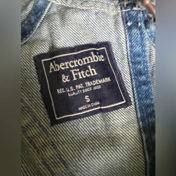 Abercrombie & Fitch Light Blue Women's Denim Overalls - Picture 7 of 9